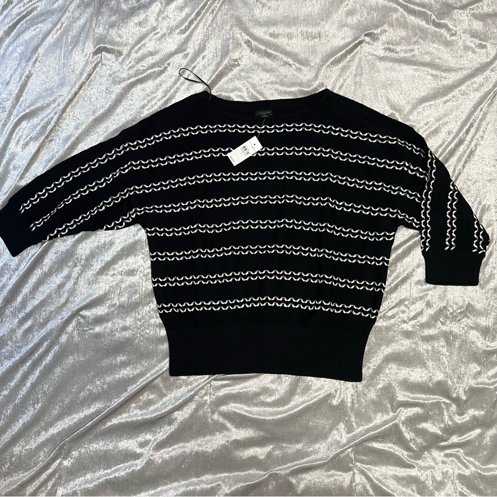Ann Taylor Zigzag Patterned Knit Top